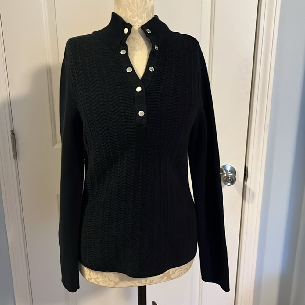 Villager 100% cotton cable knit sweater w/ snap buttons M but fits like petite